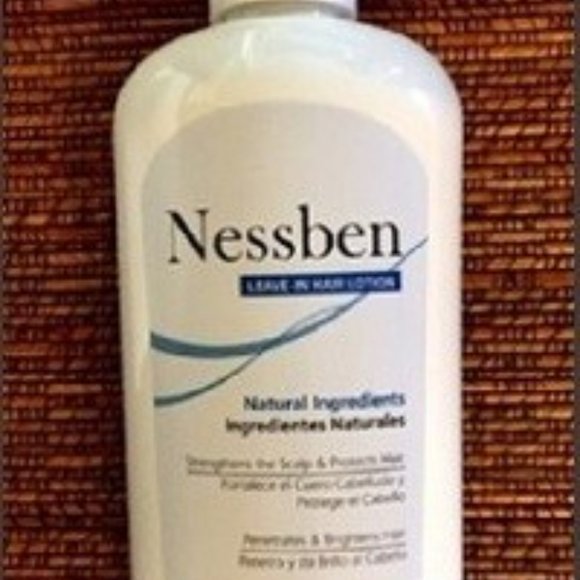 New Set Kit of 5 Holiday GIFT Revlon/Almay Cosmetics Makeup  & USA Hair Lotion - Picture 8 of 9